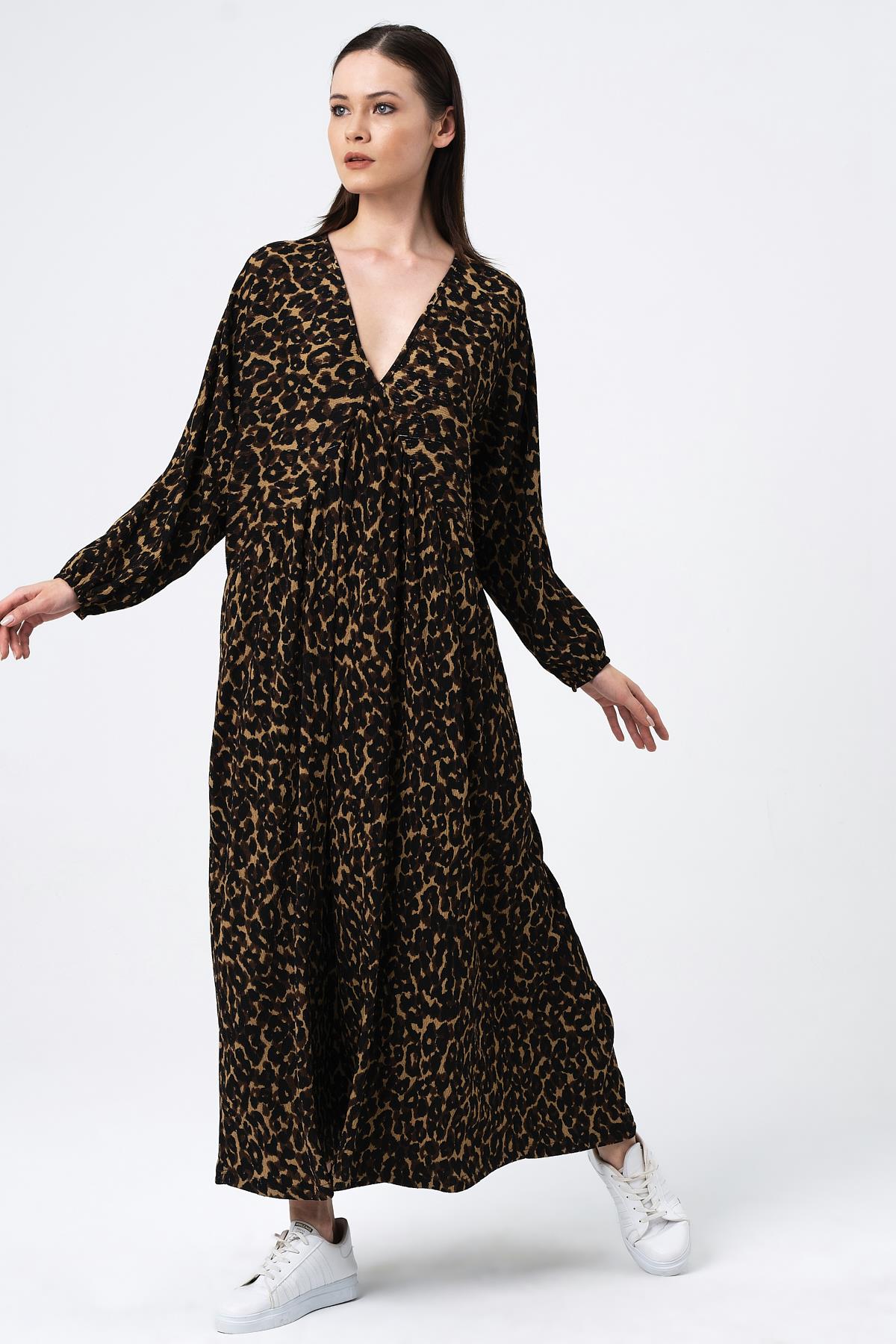 DESENLİ V YAKA OVERSİZE ELBİSE