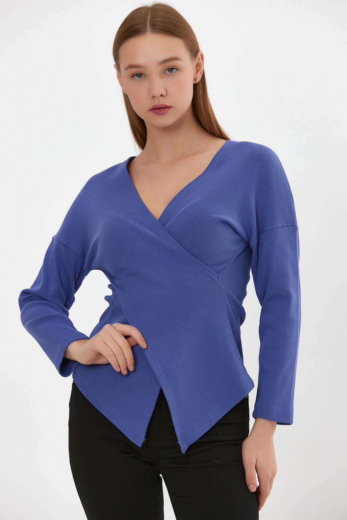 KRUVAZE YAKA ÇAPRAZ BLUZ