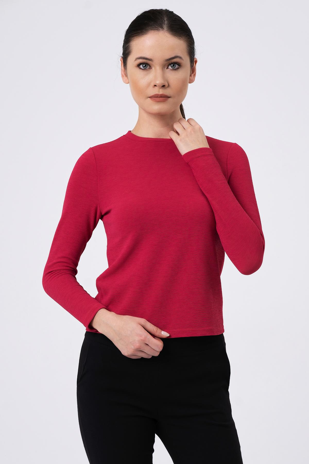 UZUN KOL CROP T-SHİRT