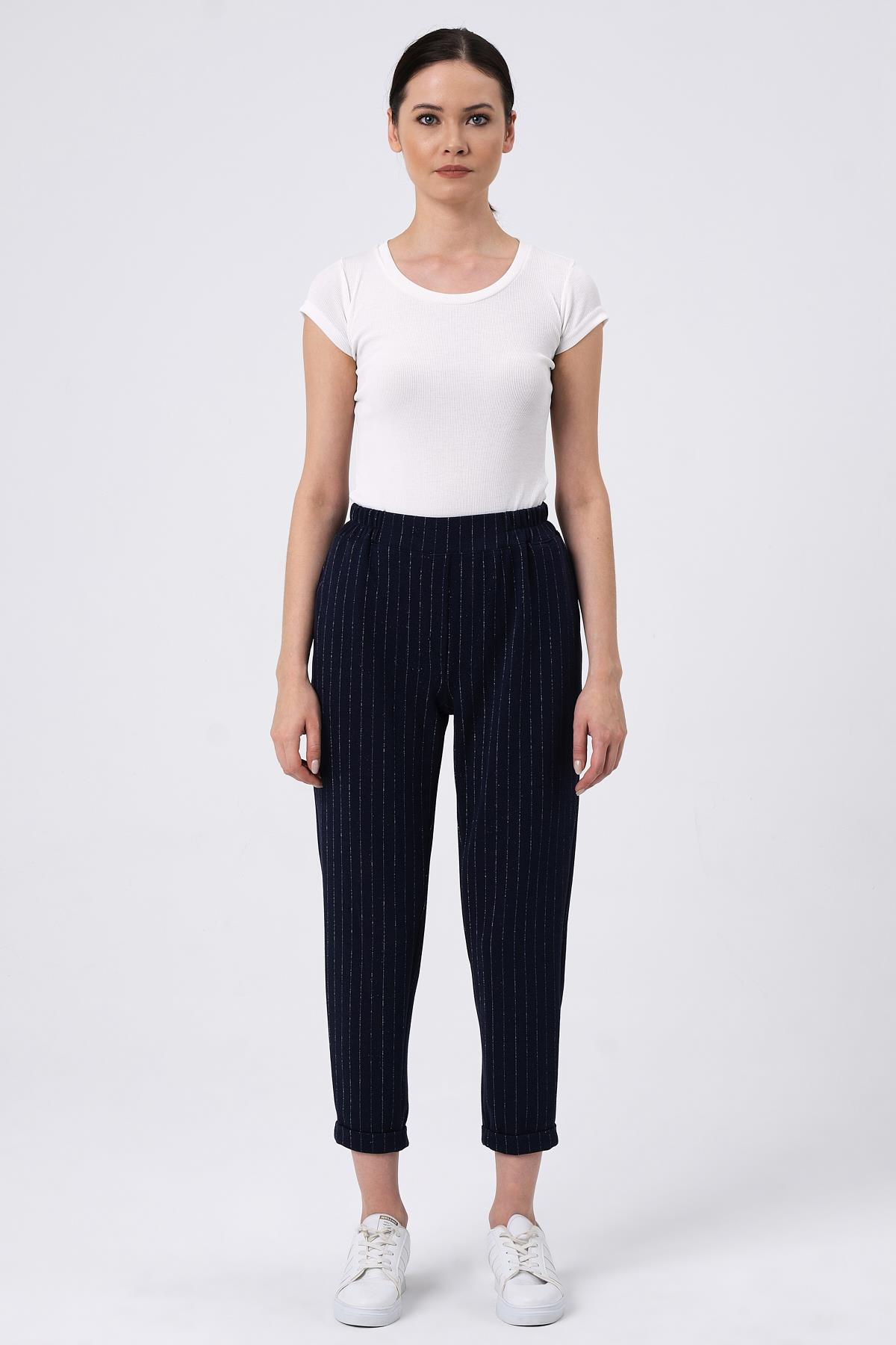 BELİ LASTİKLİ ÇİZGİLİ PANTOLON