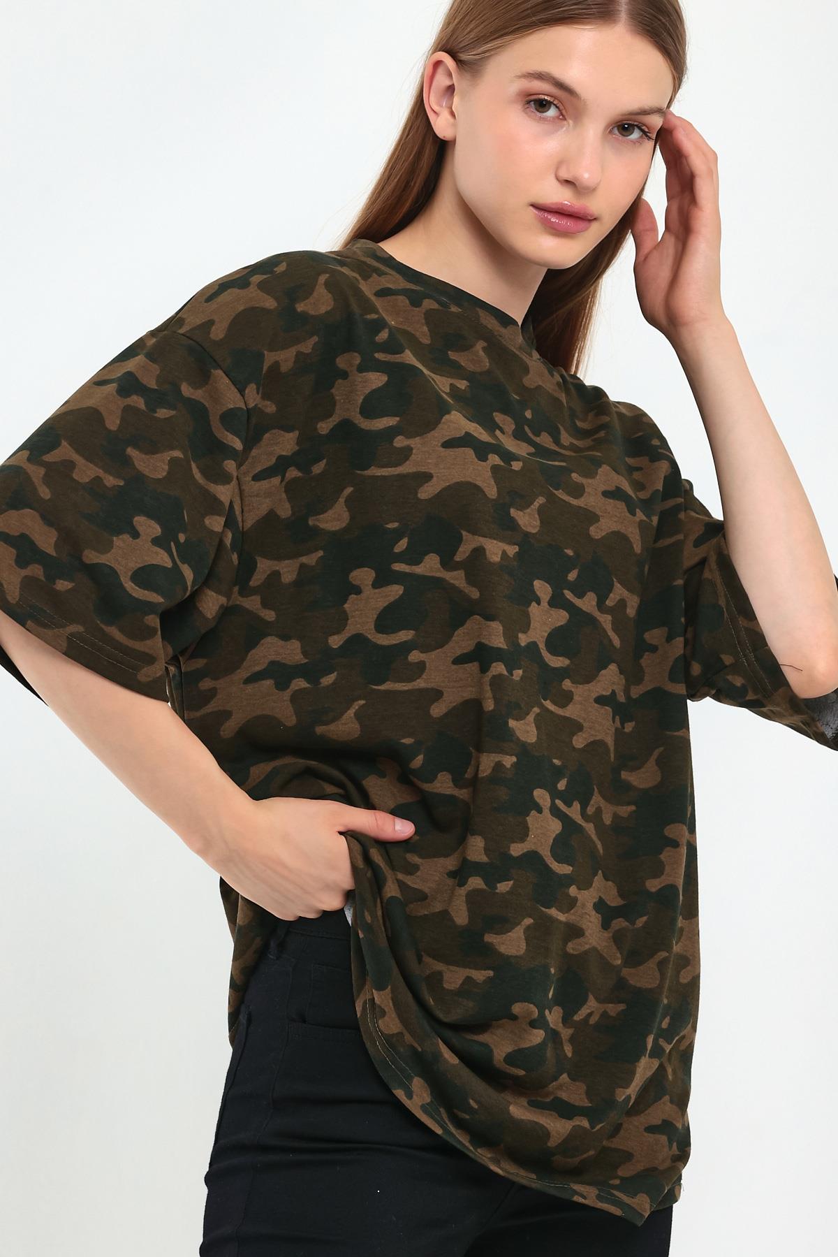 KAMUFLAJ DESENLİ OVERSİZE T-SHIRT