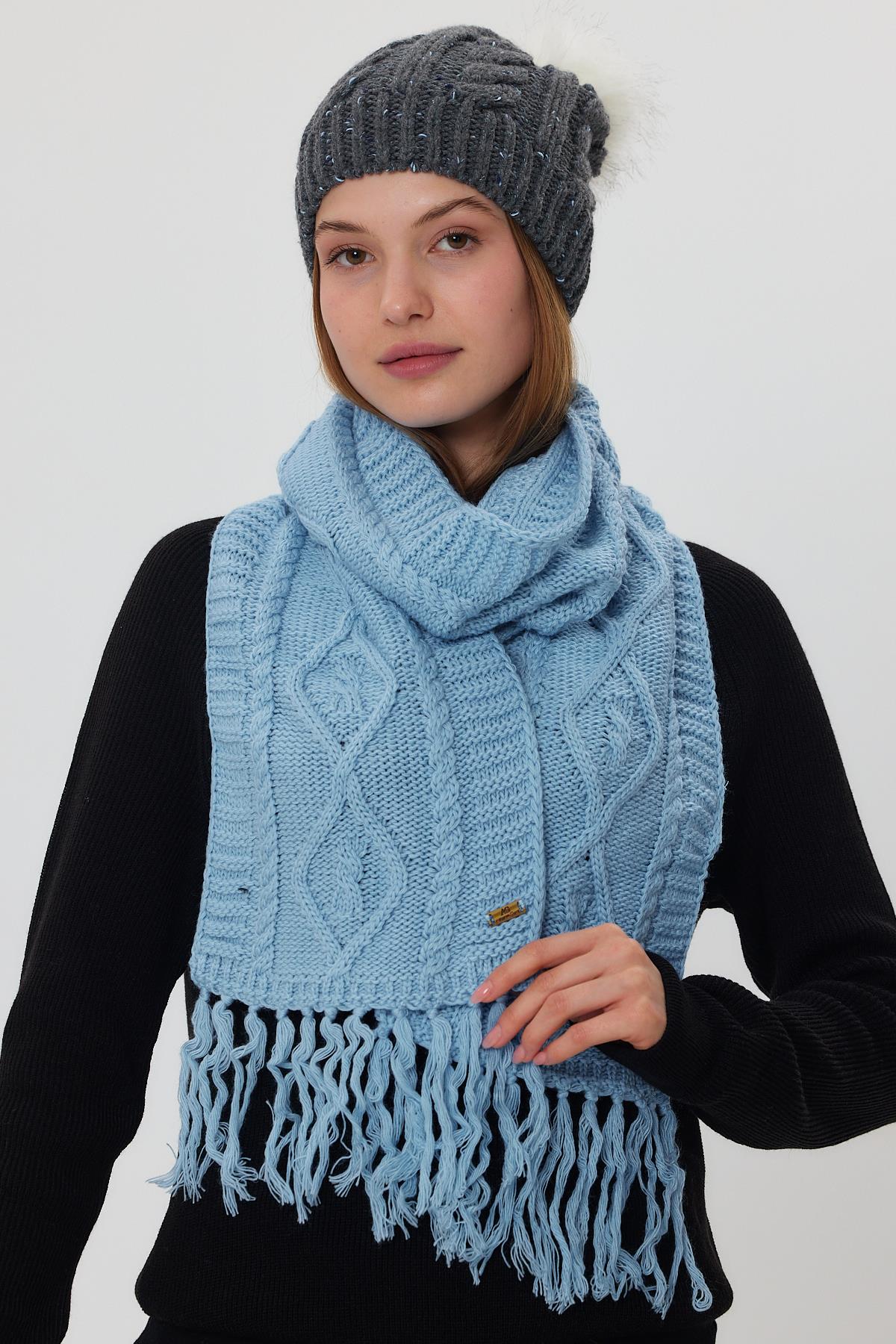 ÖRGÜ DETAYLI PÜSKÜLLÜ ATKI