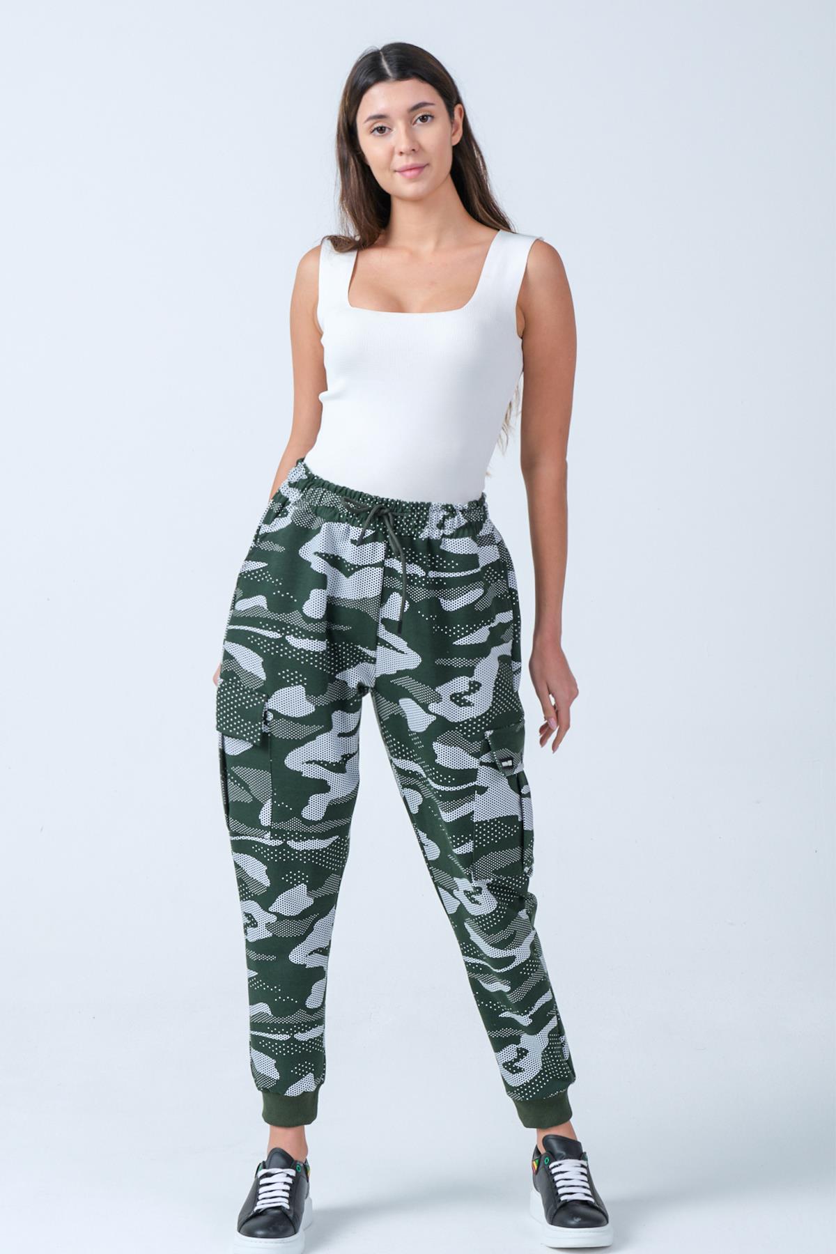 KAMUFLAJ DESENLİ KARGO CEPLİ EŞOFMAN ALTI